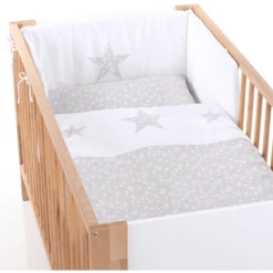 Babybay ® Ropa De Cama Infantil Piqué, Estrellas Gris Perla Blanco 100 X 135 Cm -Bebé Muebles Tienda babybay ropa de cama infantil pique estrellas gris perla blanco 100 x 135 cm a311658 3